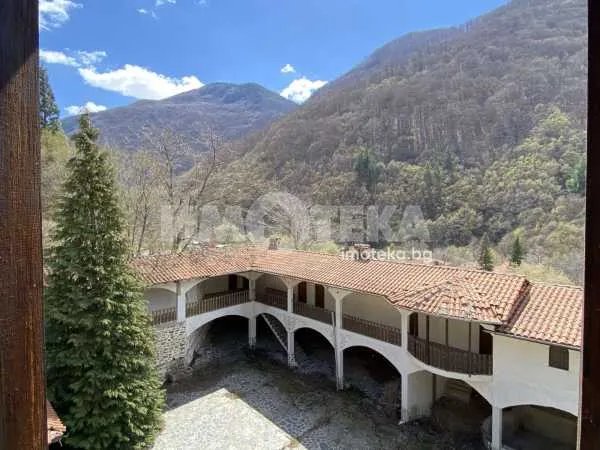 Хотел, Рила, Югозападна България