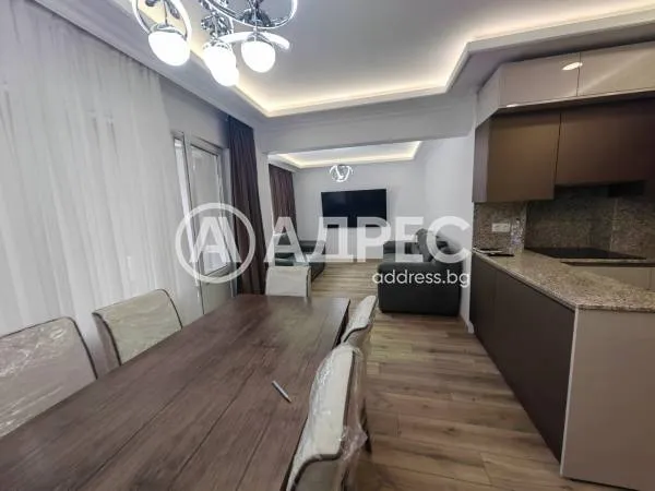 3-стаен, Център, Варна - снимка 3 от 19