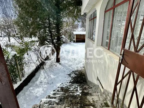Хотел, Тетевен, Северозападна България - снимка 2 от 33