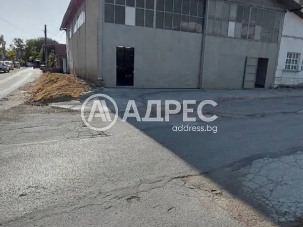 Гараж, Средна кула, Русе - снимка 2 от 4