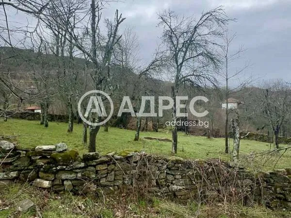 Къща, Априлци, Северозападна България - снимка 3 от 10