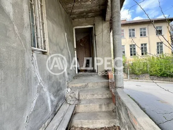 Къща, Угърчин, Северозападна България - снимка 3 от 8