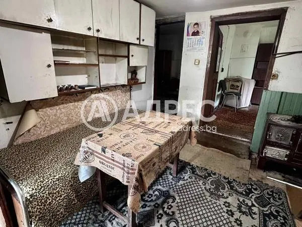 Къща, Априлци, Северозападна България - снимка 8 от 14