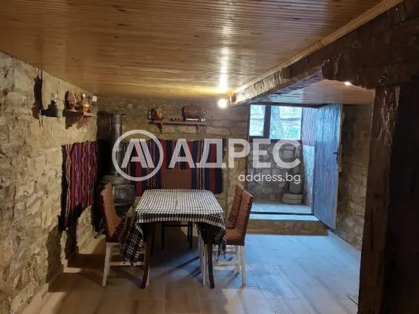 Къща, Върбица, Североизточна България - снимка 19 от 27