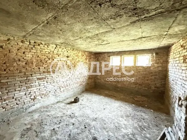 Къща, Долна Митрополия, Северозападна България - снимка 8 от 14