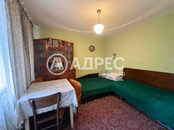1-стаен, Велики Преслав, Североизточна България - снимка 2 от 8