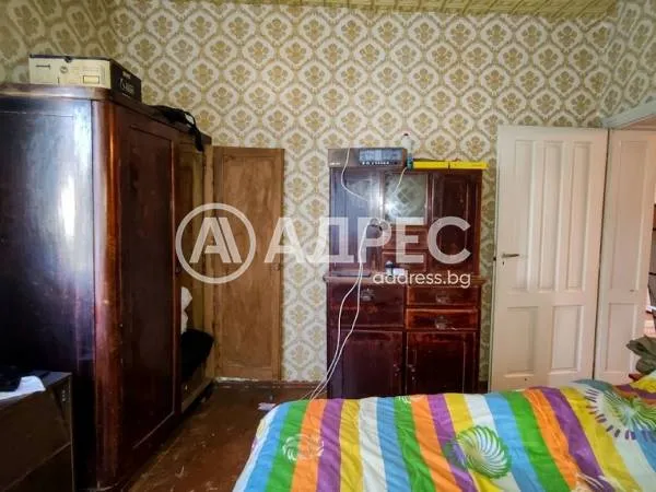 Къща, Долни Дъбник, Северозападна България - снимка 2 от 9
