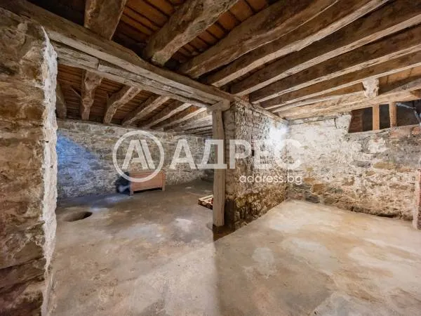 Къща, Троян, Северозападна България - снимка 19 от 24