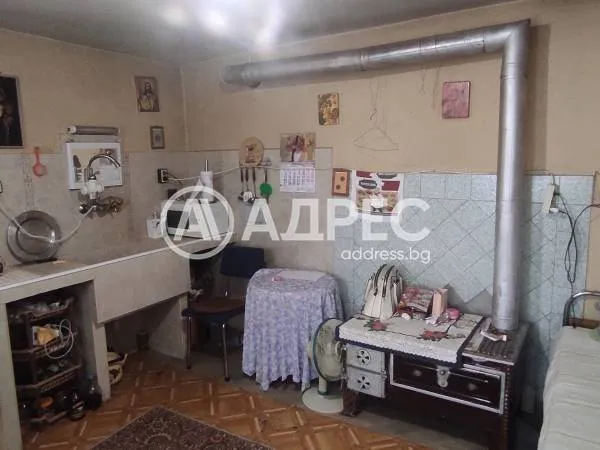 Къща, Сливен, Югоизточна България - снимка 11 от 13