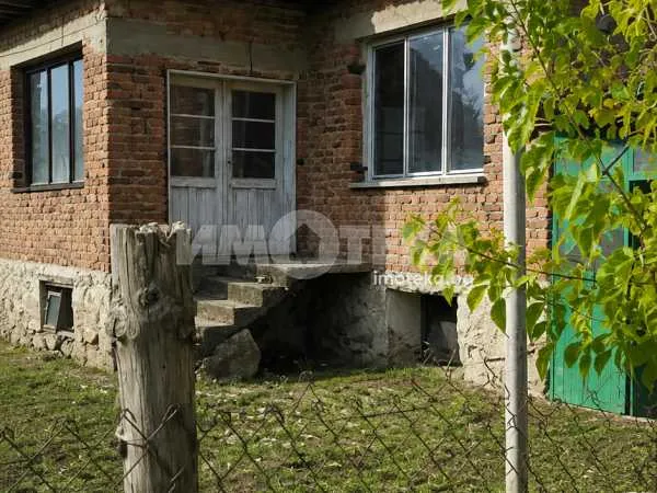 Къща, Хисаря, Южна България - снимка 2 от 4