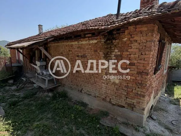 Къща, Троян, Северозападна България - снимка 3 от 13