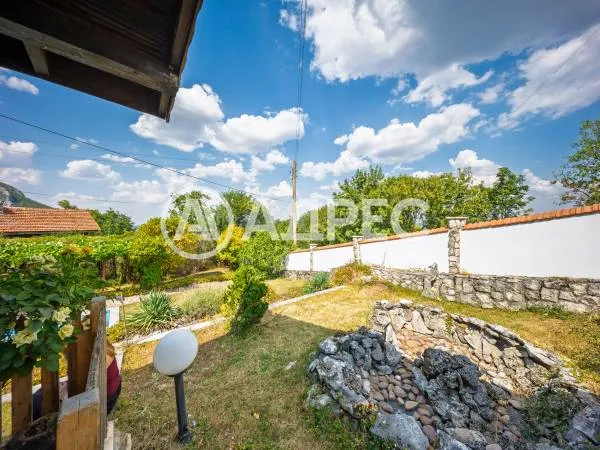 Къща, Враца, Северозападна България - снимка 6 от 13