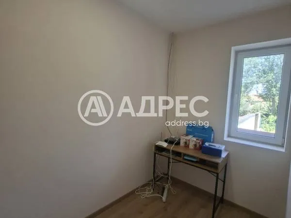 Къща, Плевен, Северозападна България - снимка 13 от 20