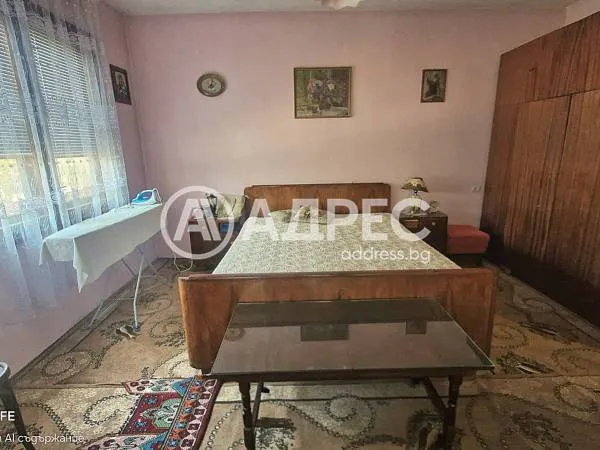 Къща, Луковит, Северозападна България - снимка 13 от 21