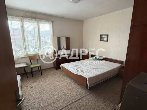 Къща, Троян, Северозападна България - снимка 15 от 35