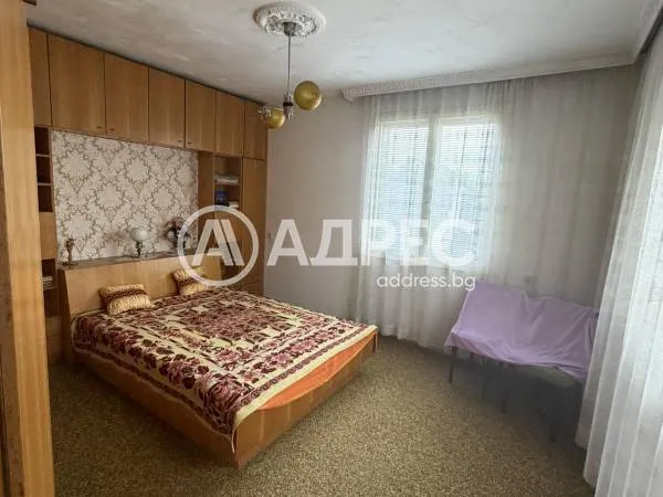 Къща, Троян, Северозападна България - снимка 18 от 35