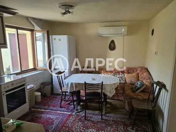 Къща, Ямбол, Югоизточна България - снимка 16 от 27