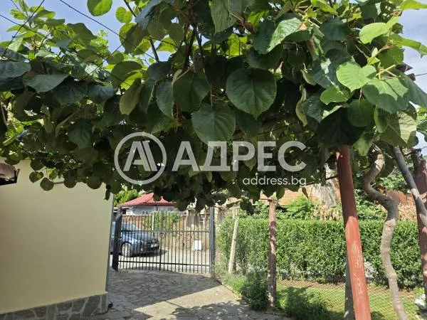 Къща, Ямбол, Югоизточна България - снимка 13 от 27
