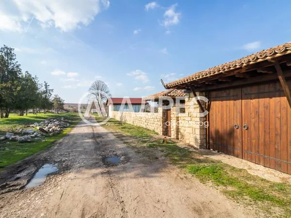 Къща, Лозница, Северна България - снимка 17 от 20