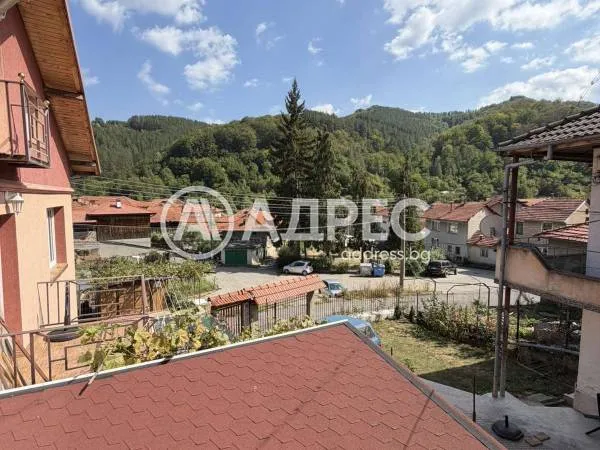 Къща, Троян, Северозападна България - снимка 14 от 18