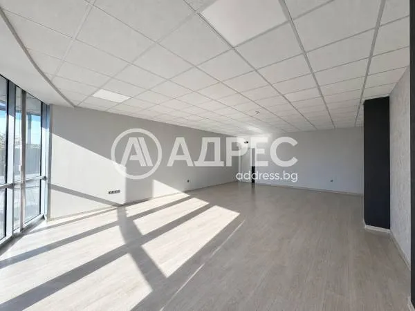 Офис, Индустриална зона Запад, Русе - снимка 2 от 6