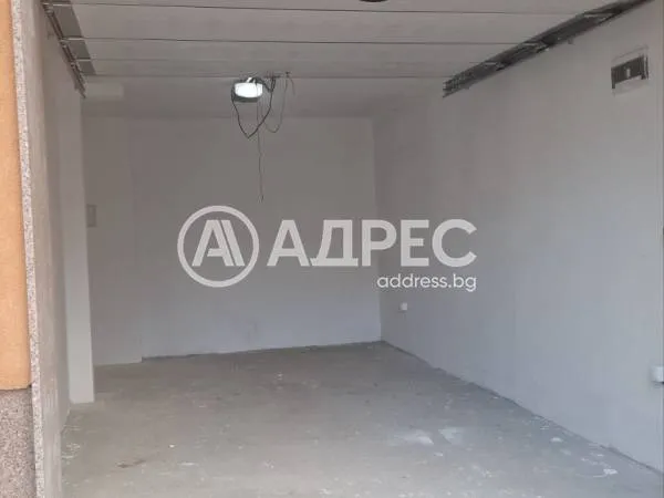 Гараж, Надежда 2, София