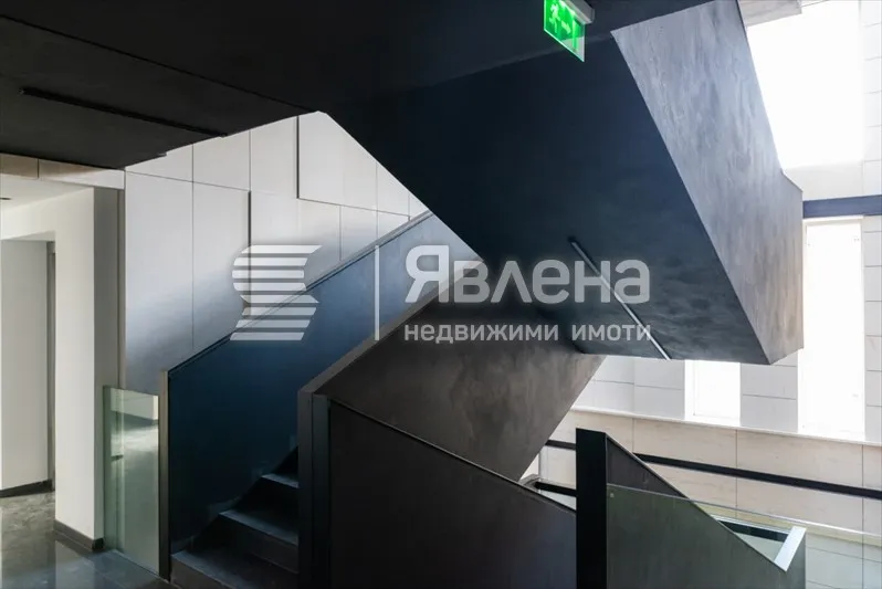 Многостаен, Изток, София - снимка 8 от 11