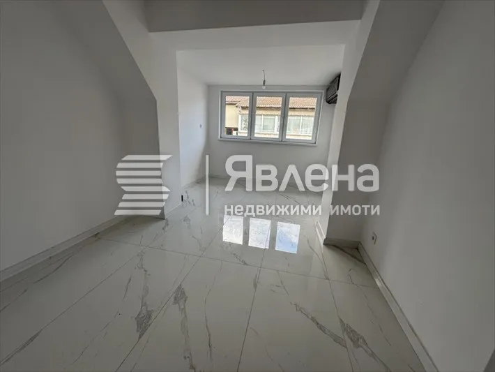 Многостаен, Тракия, Варна - снимка 4 от 11